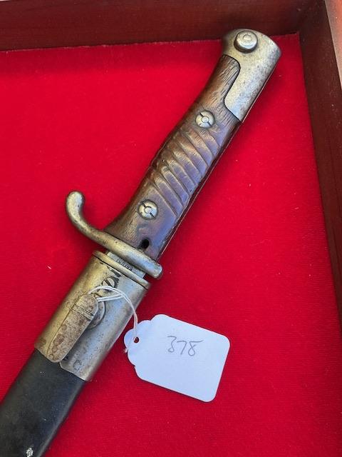 1898 Sawback 1 piece grip