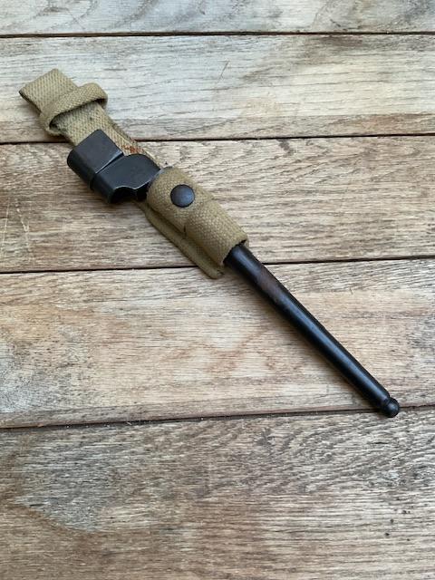 Mk1 Cruciform spike bayonet