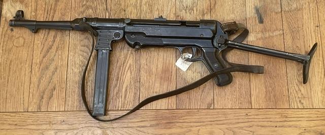 Old Spec 1944 dated MP40