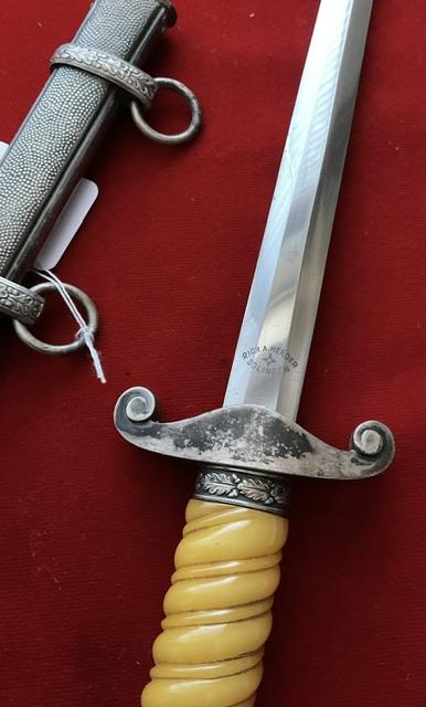 Army dagger by Scarce Maker