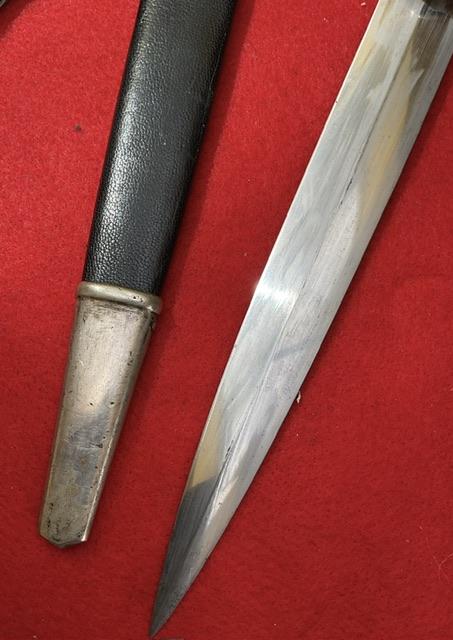 1ST Pattern RLB Leaders Dagger